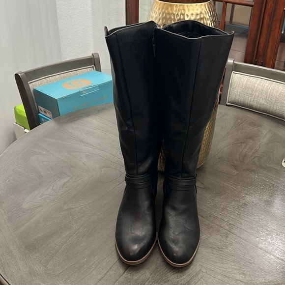 DR. SCHOLL'S Women's Liberate Wide Calf High Shaft Boots - Picture 5 of 12